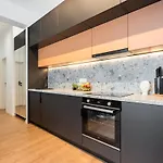 Stunning Views 2br Flat - Location - Terrace Apartamento