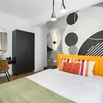 아파트 Stunning Views 2br Flat - Location - Terrace *