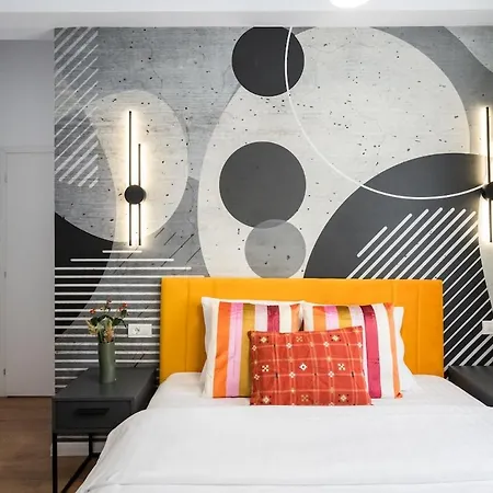 Stunning Views 2br Flat - Location - Terrace Apartment