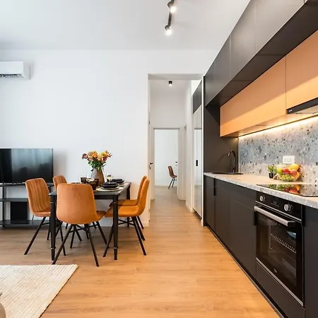 Appartement Stunning Views 2br Flat - Location - Terrace Boekarest