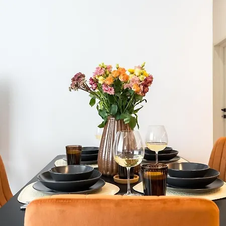 Stunning Views 2br Flat - Location - Terrace Boekarest