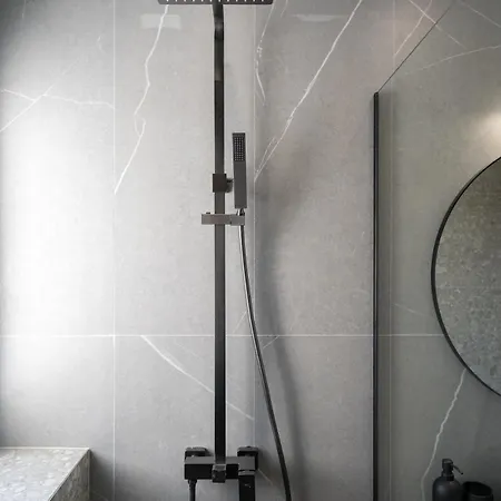 Stunning Views 2br Flat - Location - Terrace