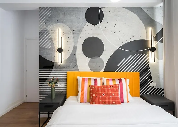 Stunning Views 2br Flat - Location - Terrace Apartment