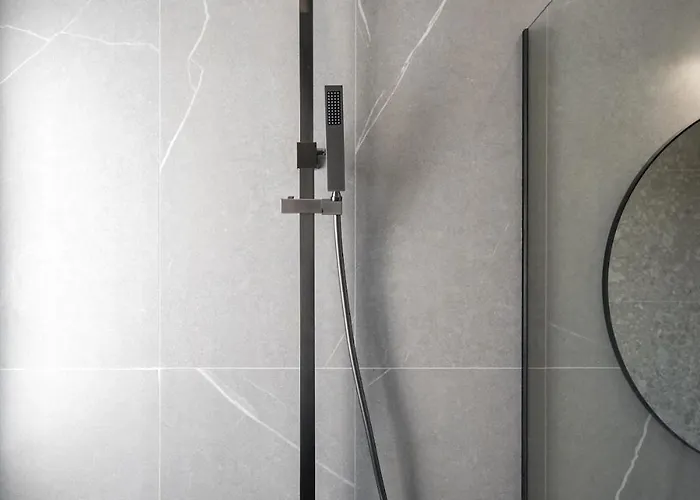 Stunning Views 2br Flat - Location - Terrace