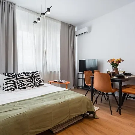 Daire Stunning Views 2br Flat - Location - Terrace *