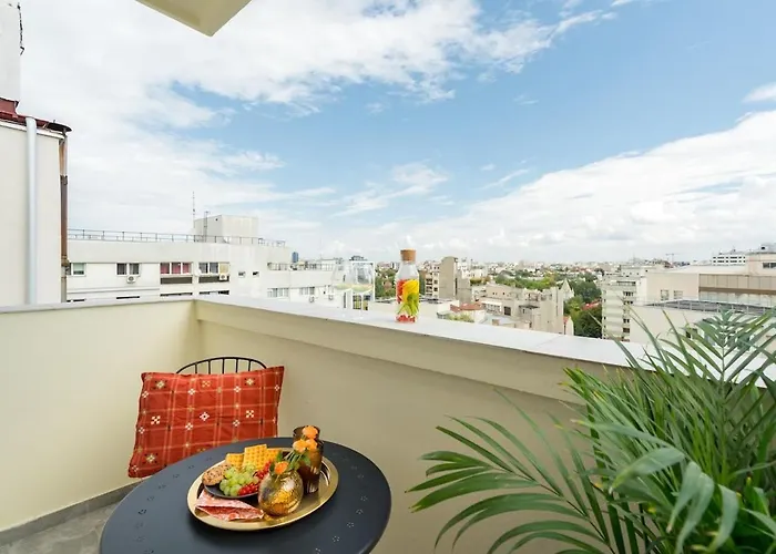 Stunning Views 2br Flat - Location - Terrace Bükreş