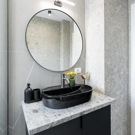 Stunning Views 2br Flat - Location - Terrace