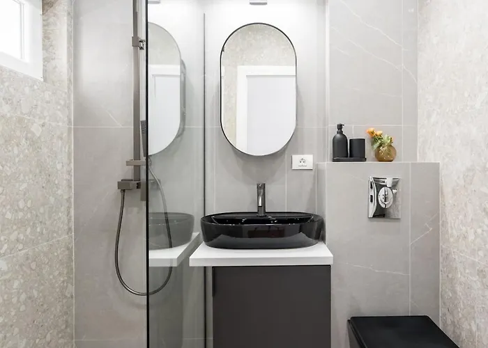 Stunning Views 2br Flat - Location - Terrace *