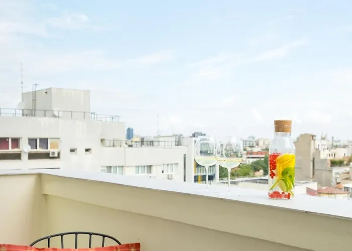 Stunning Views 2br Flat - Location - Terrace Lägenhet